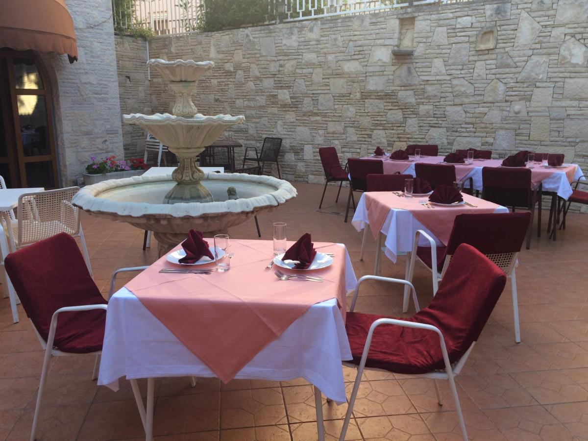 Vila Albatros Bed & Breakfast Rovinj Eksteriør bilde